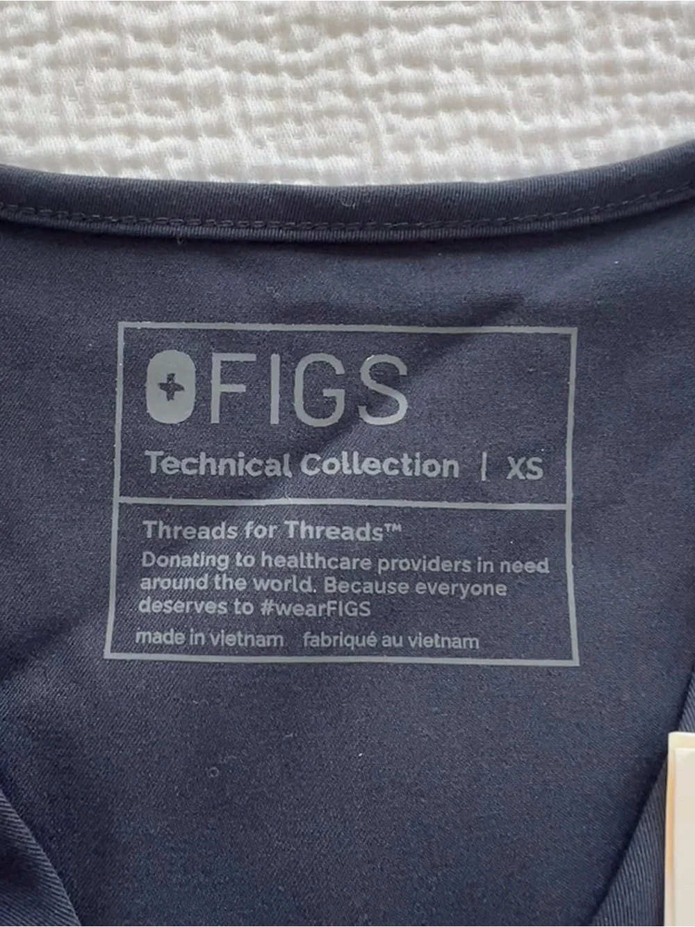 NWT FIGS Quiet Navy Scrub Set XS Top / S Zamora Jogger Pants - Picture 15 of 15